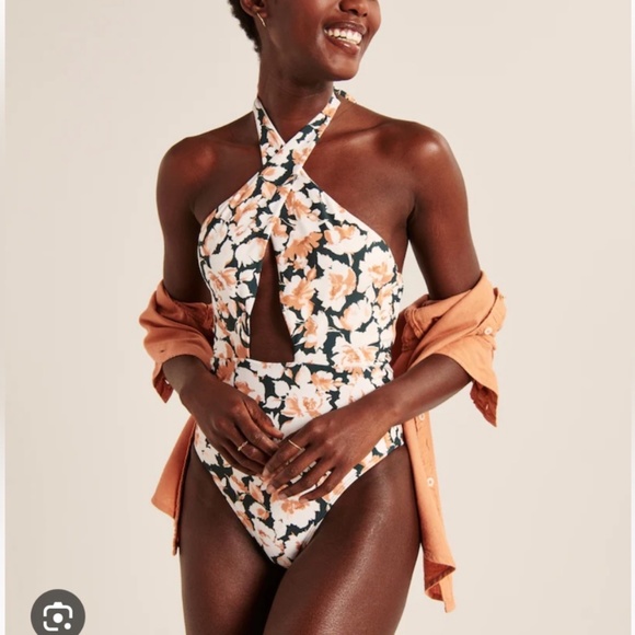Small Cross Halter One-Piece Swimsuit Abercrombie & Fitch ( New Without Tags) - Picture 1 of 5
